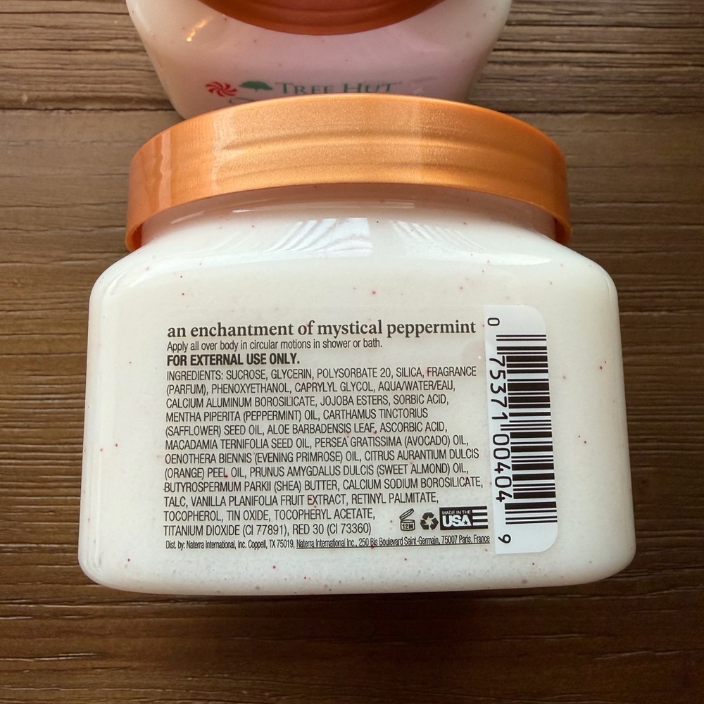 Tree Hut Merry Mint Shea Sugar Scrub - Set of 2 - Picture 3 of 3